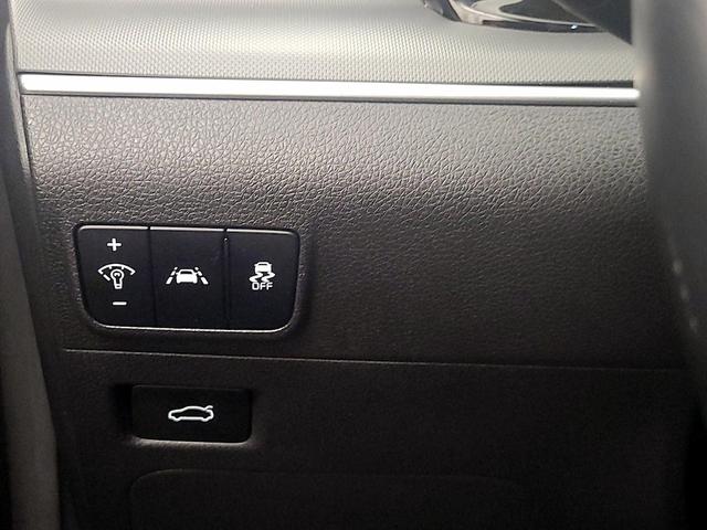 Photo of 2022 Red Kia K5