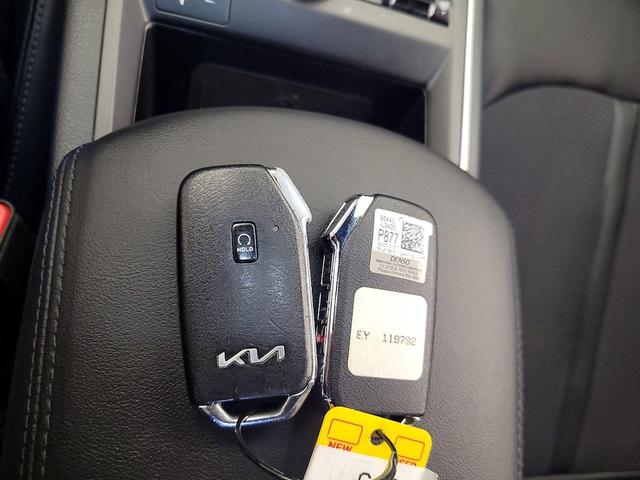 Photo of 2022 Red Kia K5