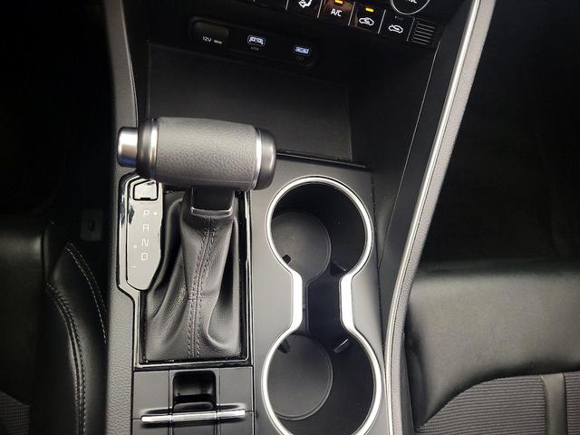 Photo of 2022 Red Kia K5
