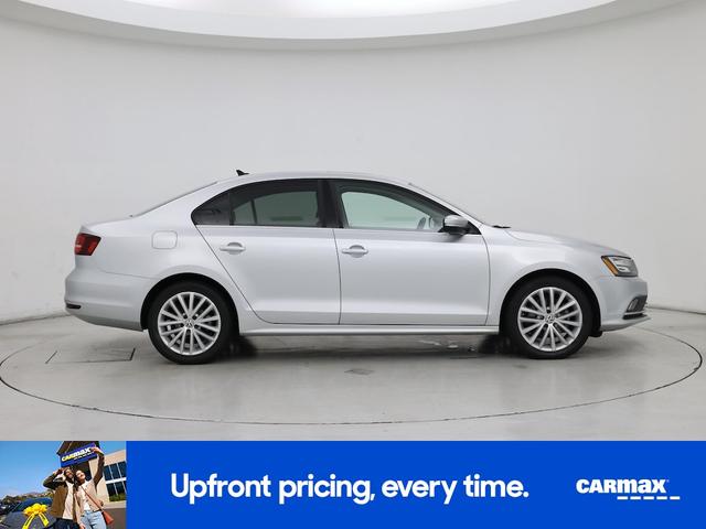 Photo of 2016 Gray Volkswagen Jetta