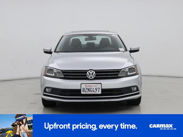 Photo of 2016 Gray Volkswagen Jetta