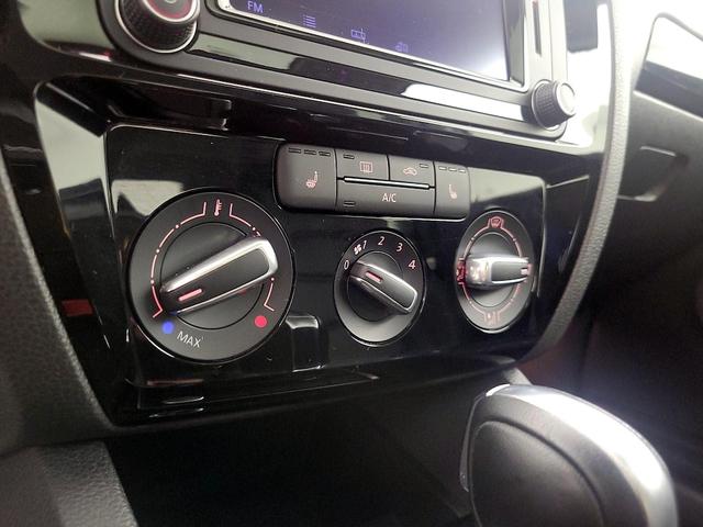 Photo of 2016 Gray Volkswagen Jetta