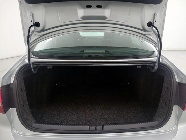 Photo of 2016 Gray Volkswagen Jetta