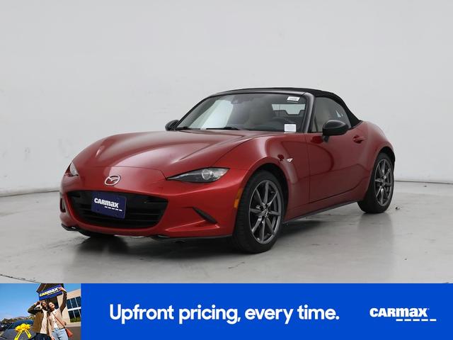 Photo of 2016 Red Mazda MX-5 Miata