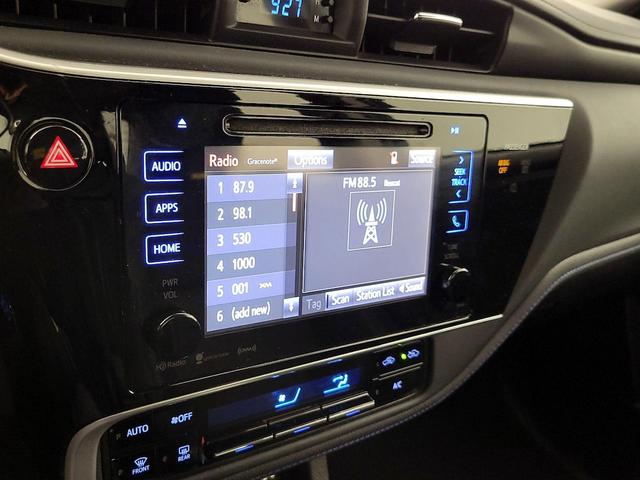 Photo of 2017 Black Toyota Corolla
