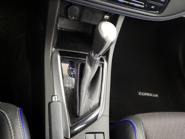 Photo of 2017 Black Toyota Corolla