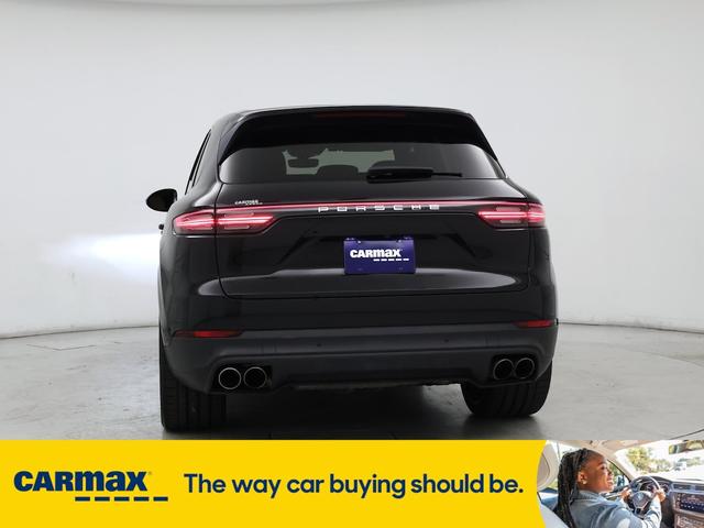 Photo of 2020 Black Porsche Cayenne