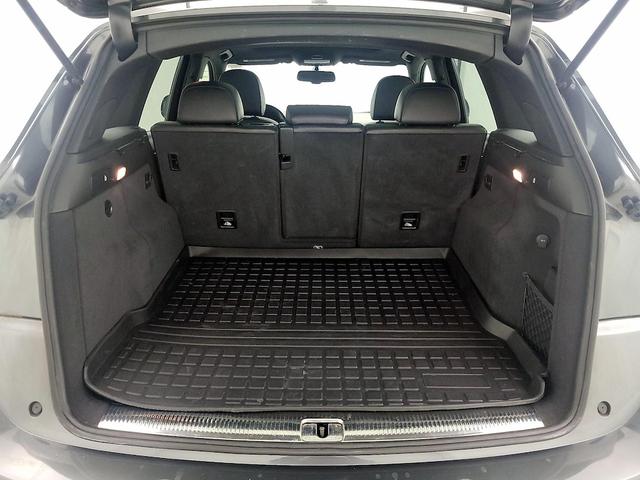 Photo of 2015 Gray Audi Q5