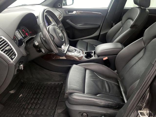 Photo of 2015 Gray Audi Q5