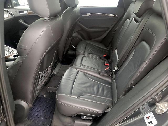 Photo of 2015 Gray Audi Q5