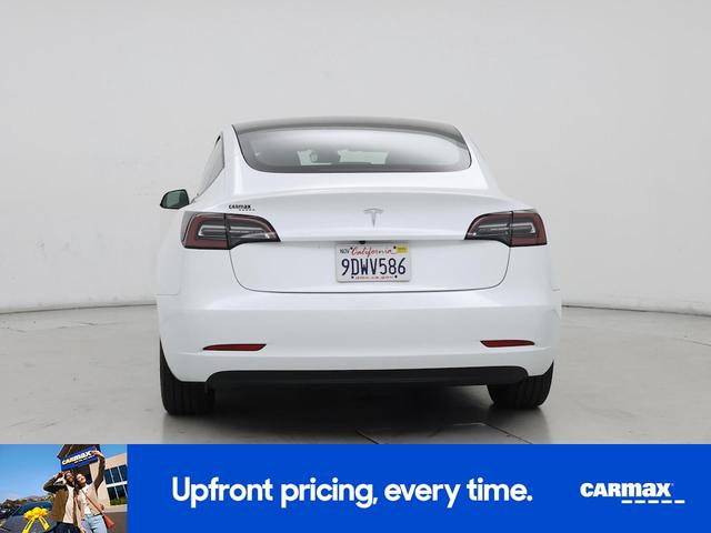 Photo of 2023 White Tesla Model 3