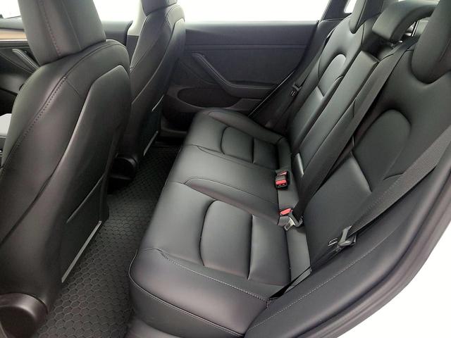 Photo of 2023 White Tesla Model 3