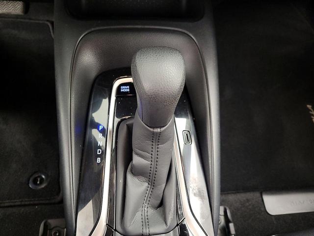 Photo of 2021 Silver Toyota Corolla Hybrid