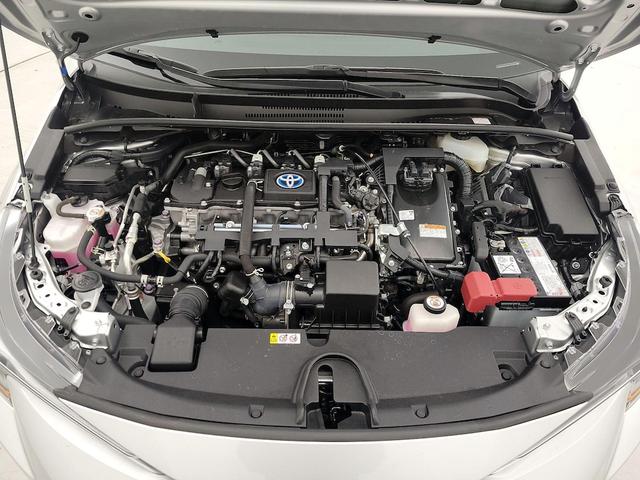 Photo of 2021 Silver Toyota Corolla Hybrid