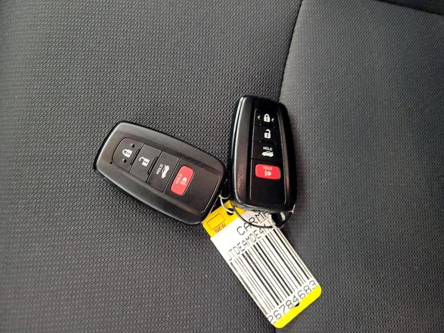 Photo of 2021 Silver Toyota Corolla Hybrid