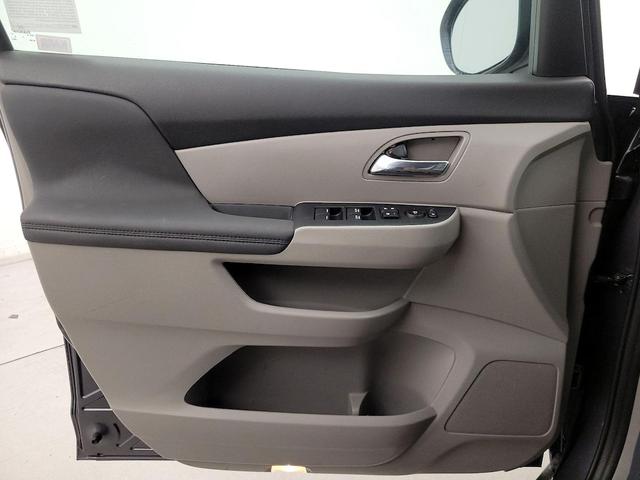 Photo of 2015 Gray Honda Odyssey