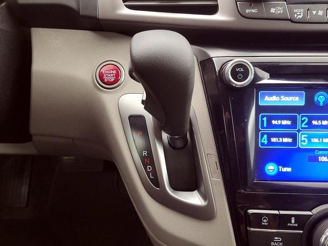 Photo of 2015 Gray Honda Odyssey