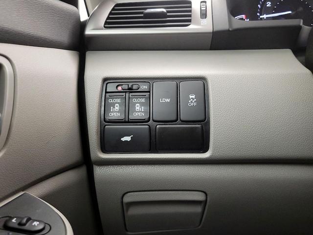 Photo of 2015 Gray Honda Odyssey
