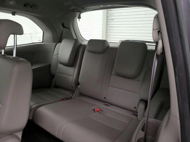 Photo of 2015 Gray Honda Odyssey