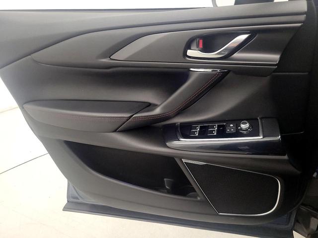 Photo of 2021 Gray Mazda CX-9