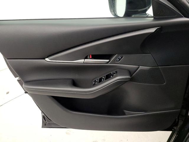 Photo of 2022 Black Mazda CX-30