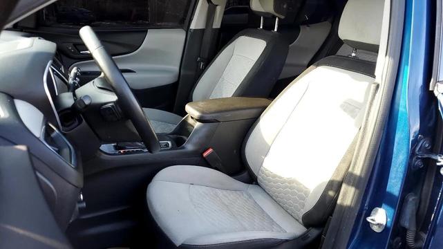 Photo of 2020 BLUE Chevrolet Equinox
