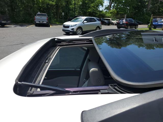 Photo of 2019 WHITE GMC Acadia