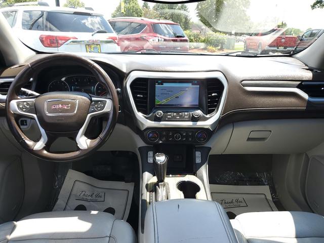 Photo of 2019 WHITE GMC Acadia