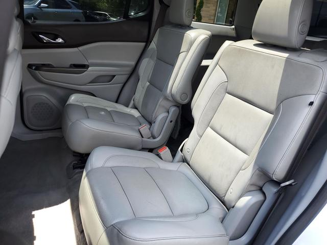 Photo of 2019 WHITE GMC Acadia