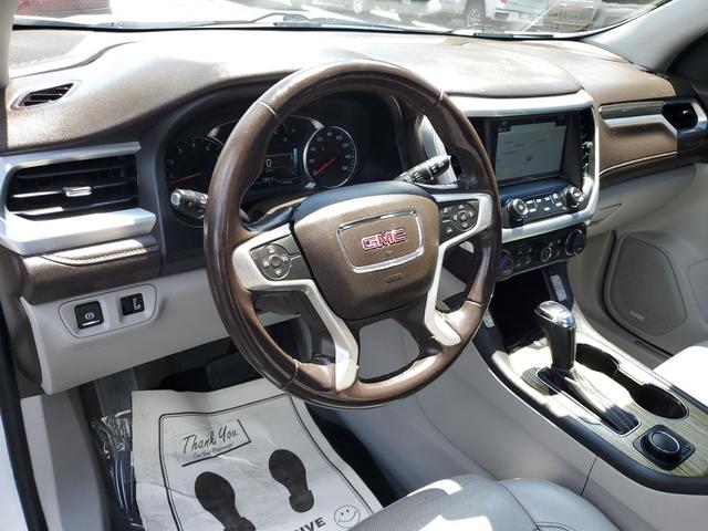 Photo of 2019 WHITE GMC Acadia