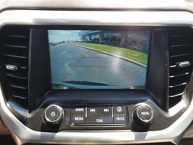 Photo of 2019 WHITE GMC Acadia