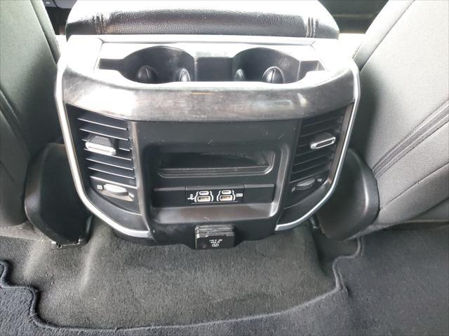 Photo of 2020 Diamond Black Crystal Pearlcoat RAM 1500