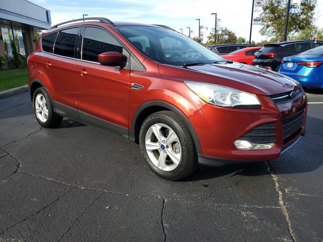 Photo of 2016 Sunset Ford Escape