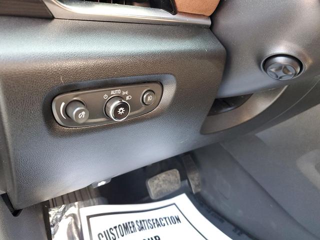 Photo of 2018 Mosaic Black Metallic Chevrolet Traverse