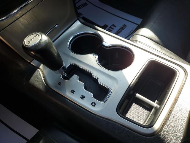 Photo of 2013 Brilliant Black Crystal Pearlcoat Jeep Grand Cherokee