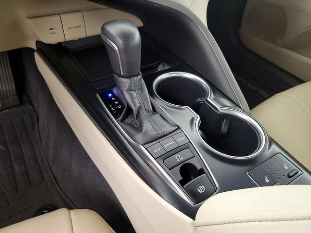 Photo of 2018 Red Toyota Camry