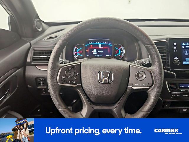 Photo of 2022 Black Honda Pilot