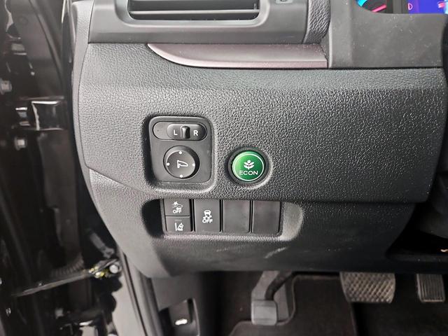 Photo of 2022 Black Honda Pilot