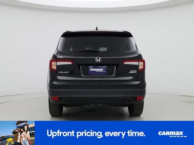 Photo of 2022 Black Honda Pilot