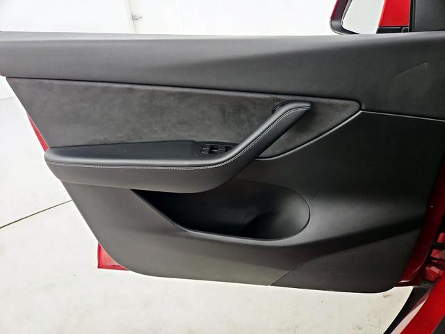 Photo of 2022 Red Tesla Model Y