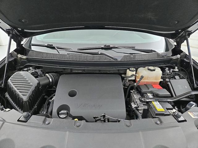Photo of 2019 Black Chevrolet Traverse