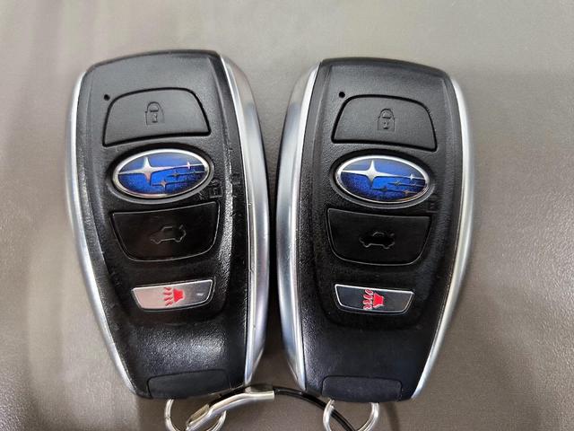 Photo of 2022 Green Subaru Forester