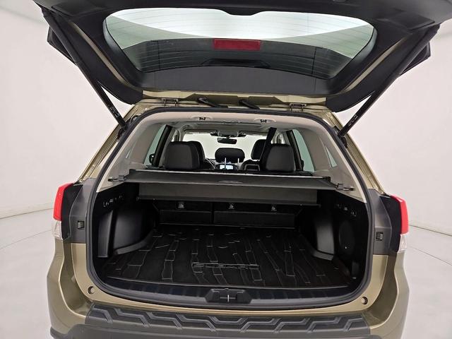 Photo of 2022 Green Subaru Forester