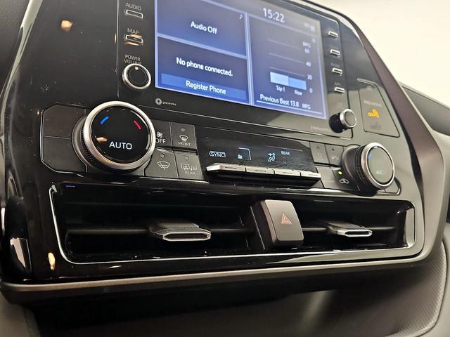 Photo of 2022 Black Toyota Highlander