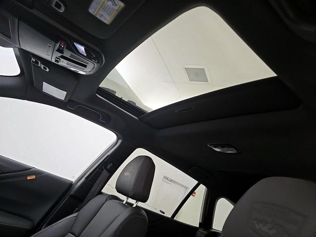 Photo of 2024 White Subaru Outback