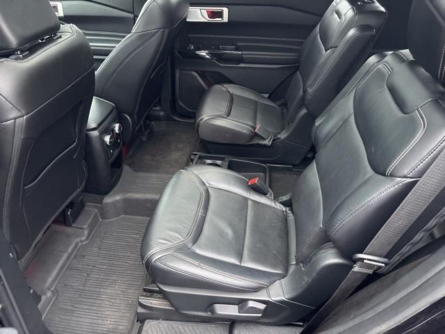 Photo of 2021 Black Ford Explorer