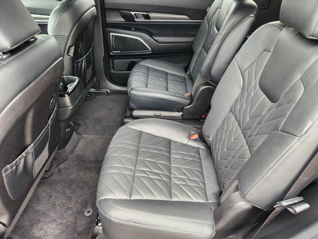 Photo of 2023 Wolf Gray Kia Telluride