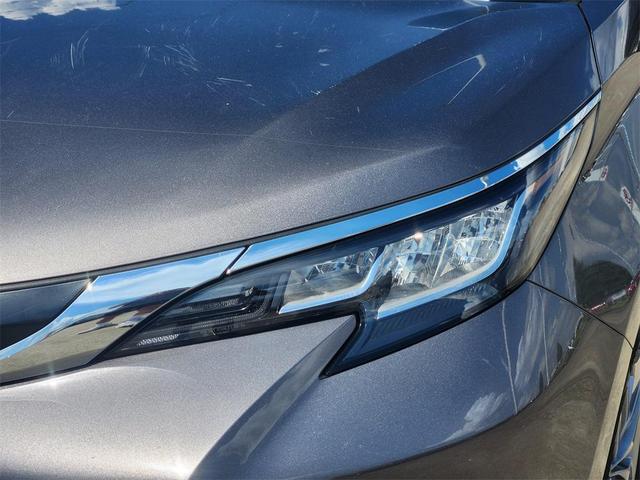 Photo of 2022 Predawn Gray Mica Toyota Sienna