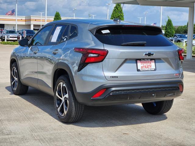 Photo of 2024 Sterling Gray Metallic Chevrolet Trax