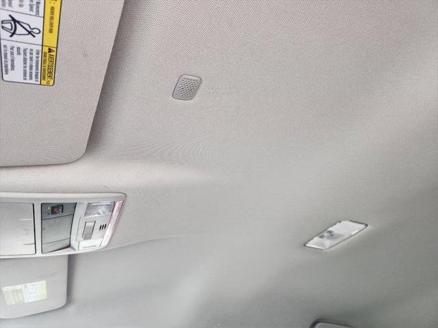 Photo of 2023 White Toyota Tacoma